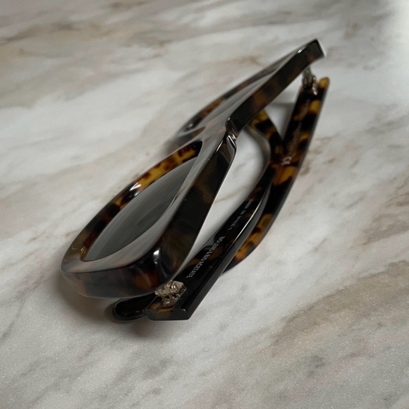 Stella McCartney Brown Tortoise Sunglasses SC40026I 53N BIO LENS & BIO ACETATE - Picture 5 of 6